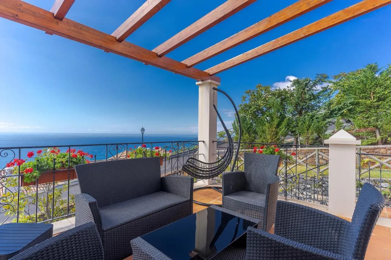 *** Vakantiepark Balancal Apartments And Villas Palheiro Village Funchal  Portugal