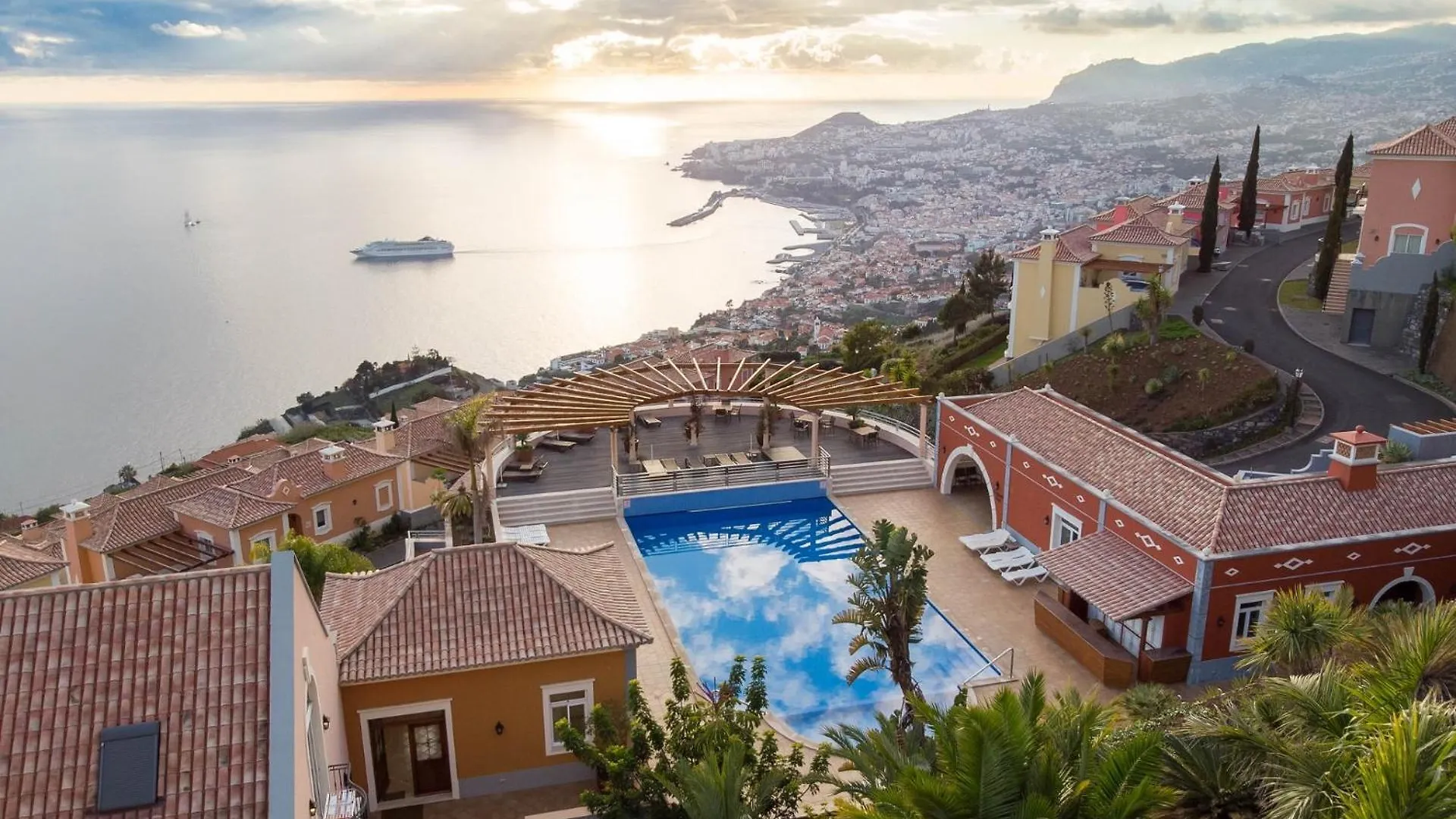 Balancal Apartments And Villas Palheiro Village Funchal  Funchal (Madeira)